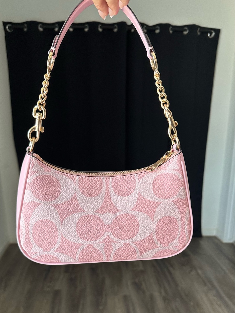 NWOT Coach Teri 2025 Shoulder Bag in Powder Pink. - Picture 5 of 8